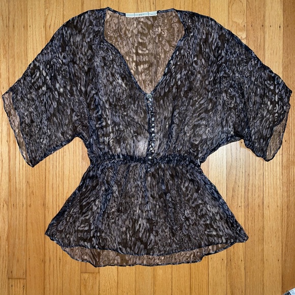 Gibson Tops - Gibson Grey patterned Sheer top / blouse